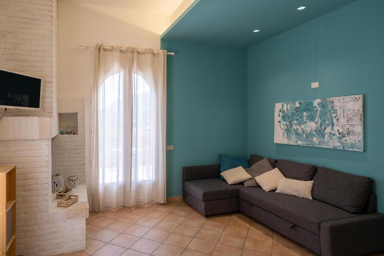 卡斯泰拉马莱Casa Vacanze Baia Di Guidaloca别墅 外观 照片