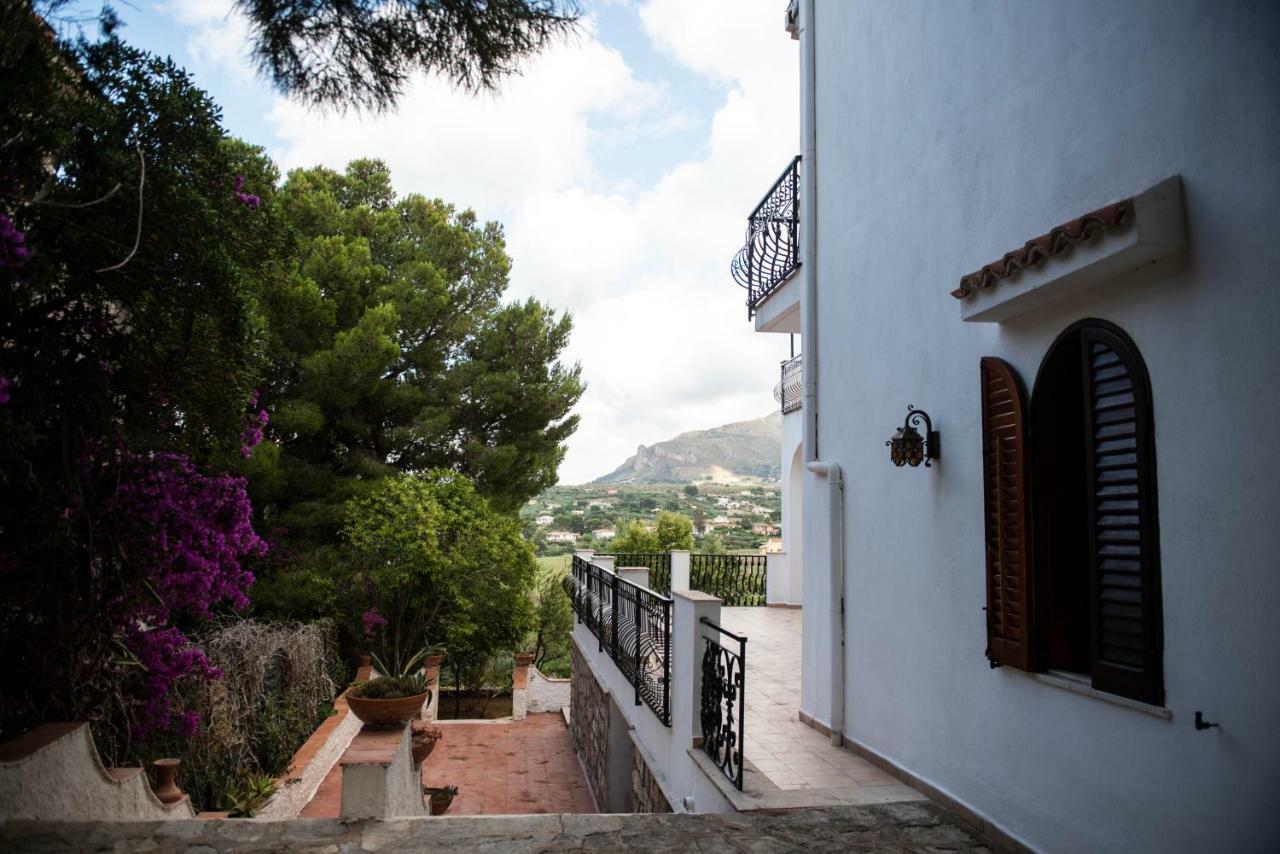 卡斯泰拉马莱Casa Vacanze Baia Di Guidaloca别墅 外观 照片
