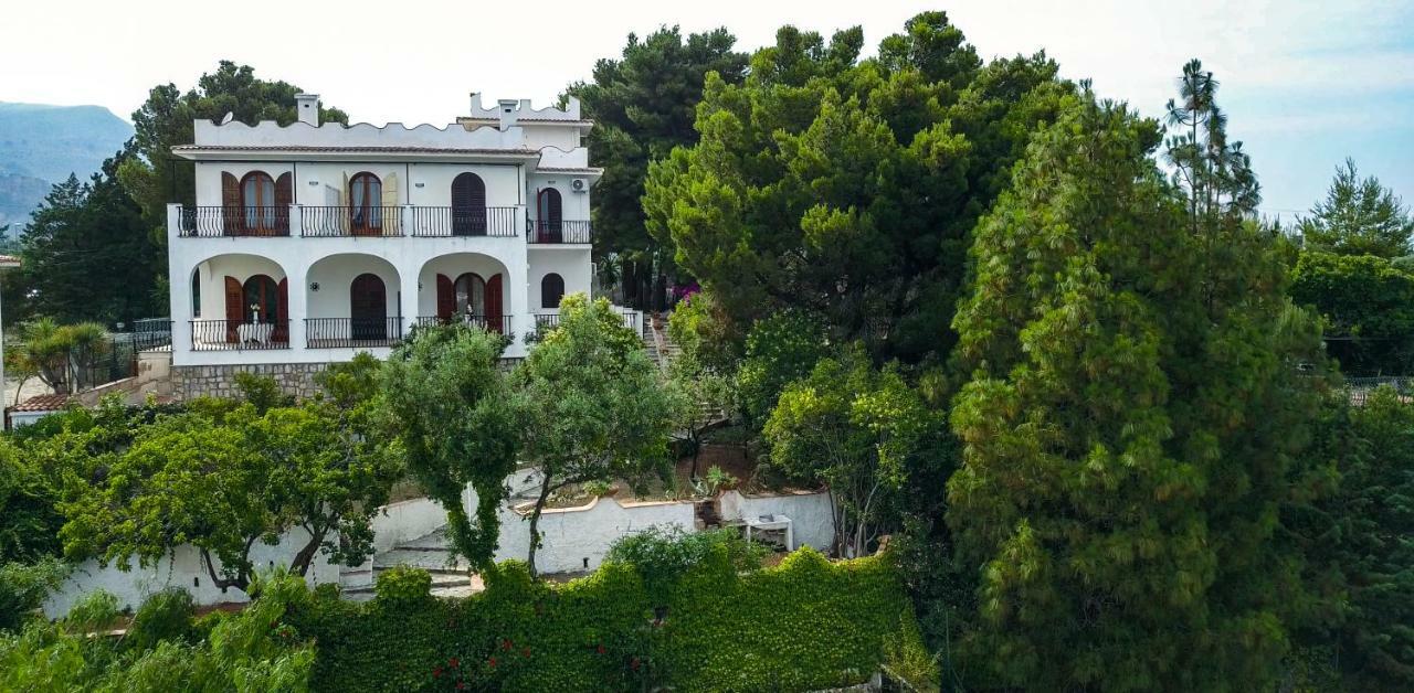 卡斯泰拉马莱Casa Vacanze Baia Di Guidaloca别墅 外观 照片