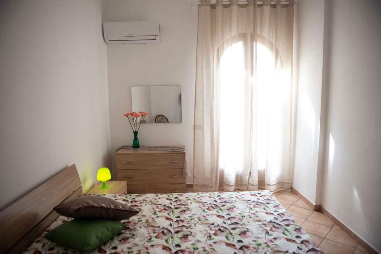 卡斯泰拉马莱Casa Vacanze Baia Di Guidaloca别墅 外观 照片
