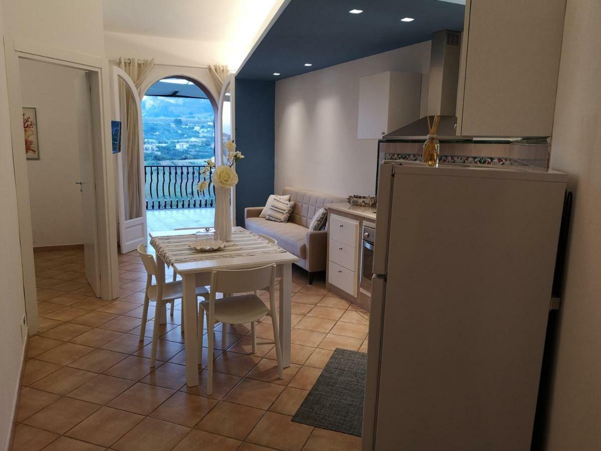 卡斯泰拉马莱Casa Vacanze Baia Di Guidaloca别墅 外观 照片